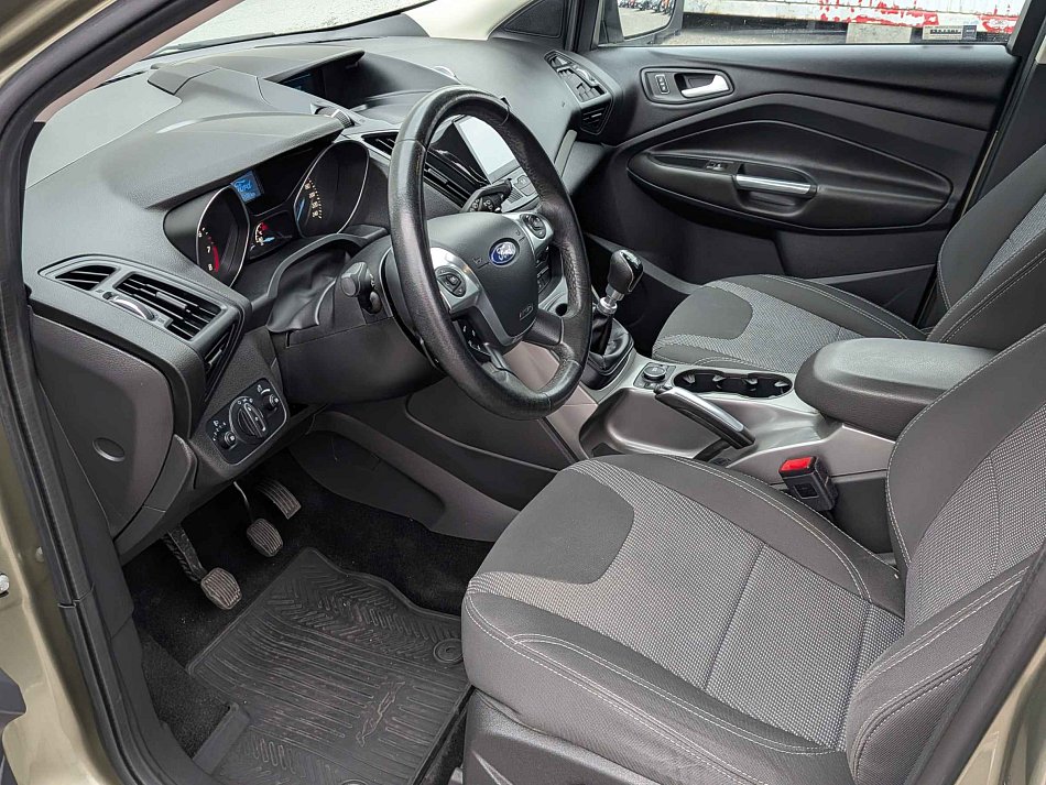 Ford Kuga 1.5 EB Trend