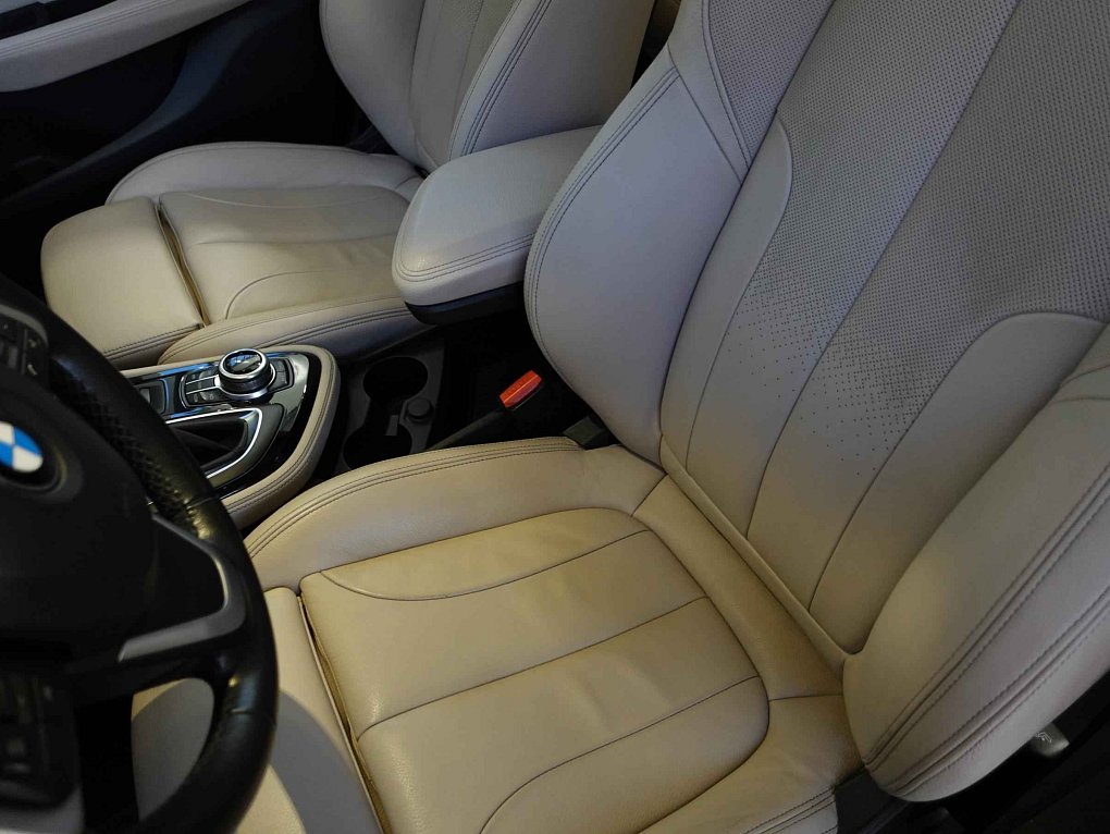 BMW Řada 2 2.0d  220d xDrive