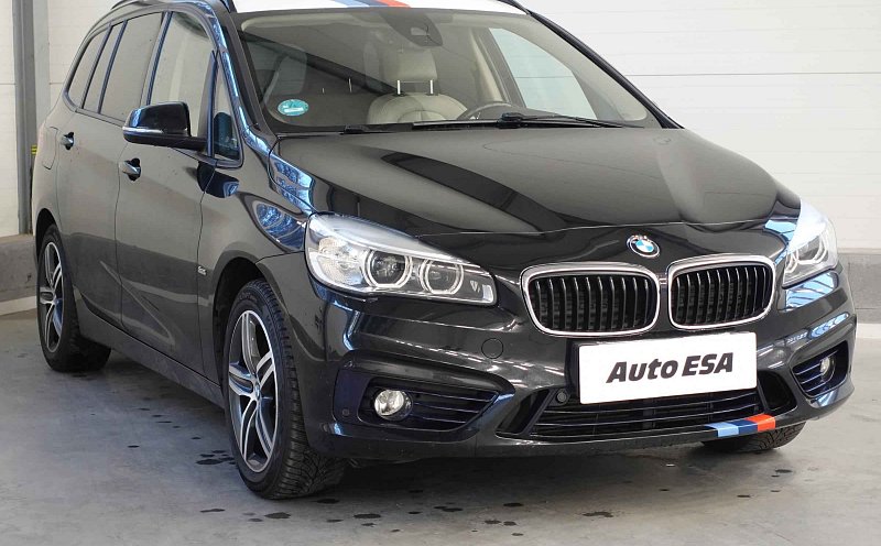 BMW Řada 2 2.0d  220d xDrive