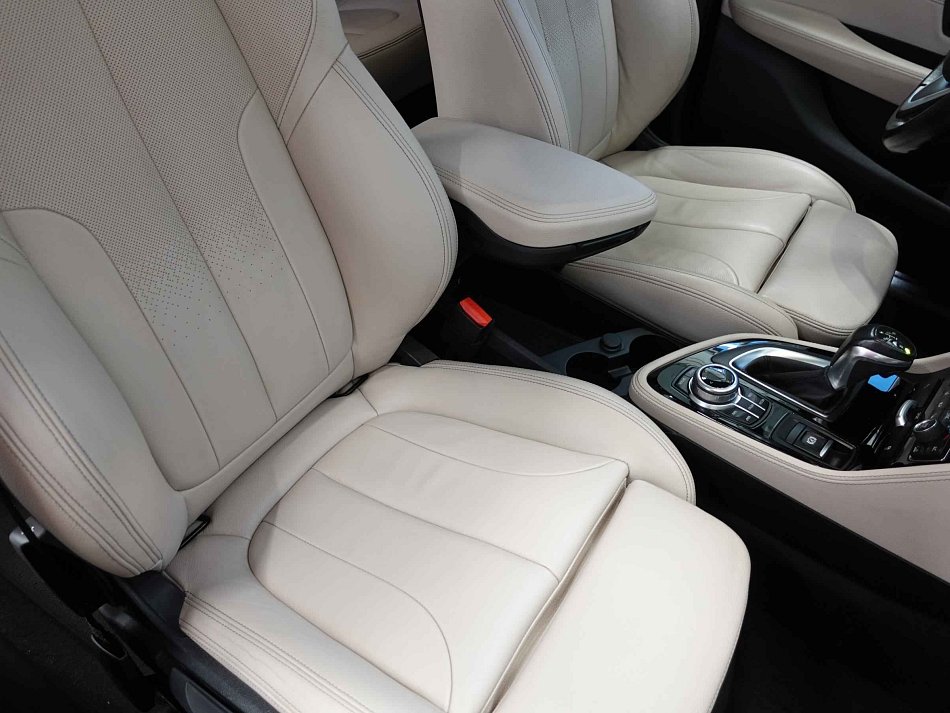 BMW Řada 2 2.0d  220d xDrive