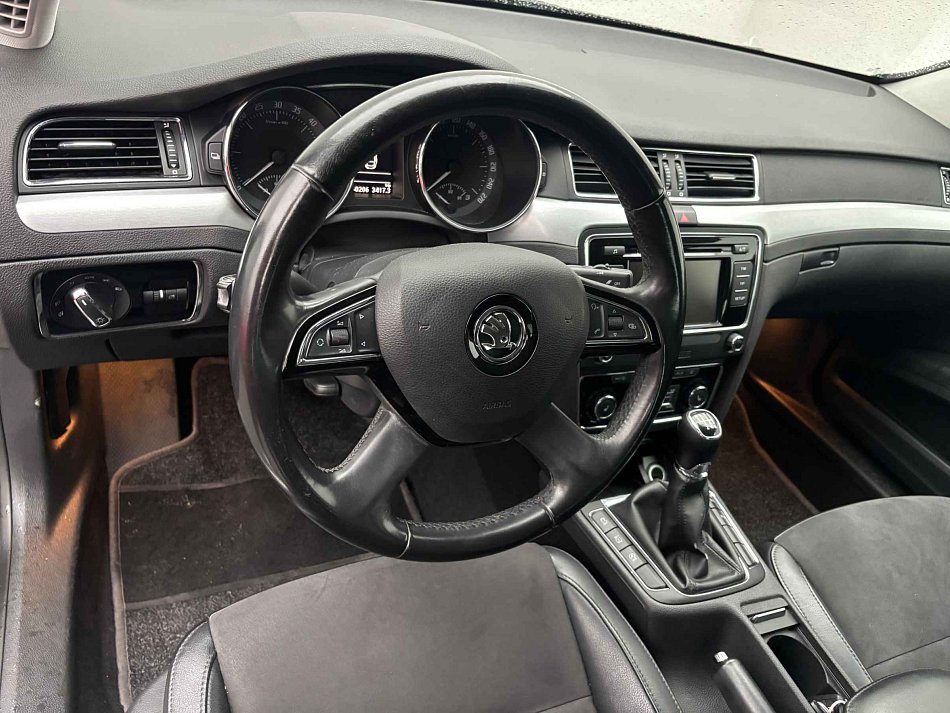Škoda Superb II 2.0 TDi Elegance