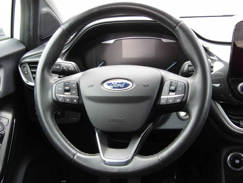 Ford Puma 1.0 EB Titanium