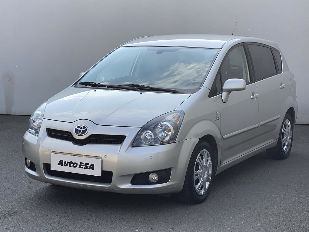 Toyota Corolla Verso 2.2 D-4D 