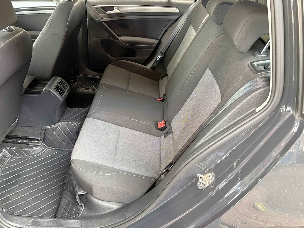 Volkswagen Golf 1.6TDi 