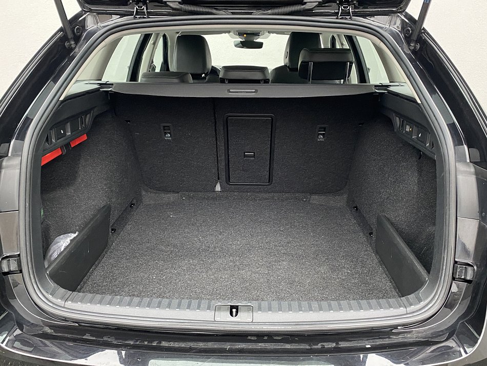 Škoda Octavia IV 2.0 TDi Style