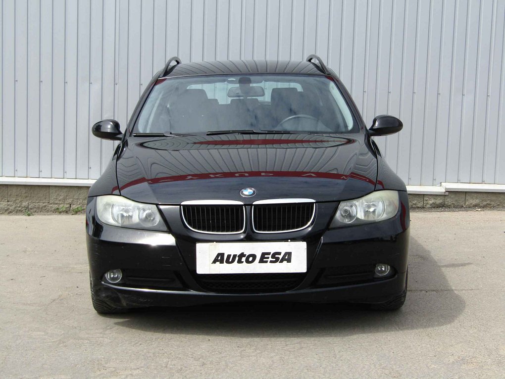 BMW Řada 3 2.0 i  318i