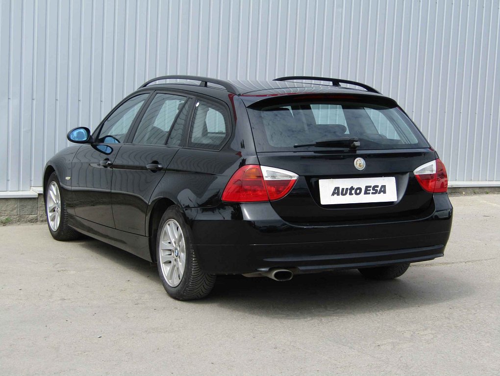 BMW Řada 3 2.0 i  318i