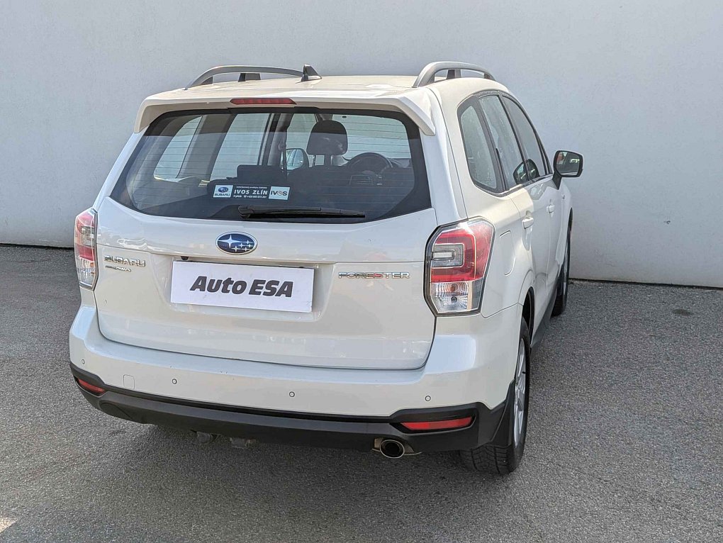 Subaru Forester 2.0i  4x4
