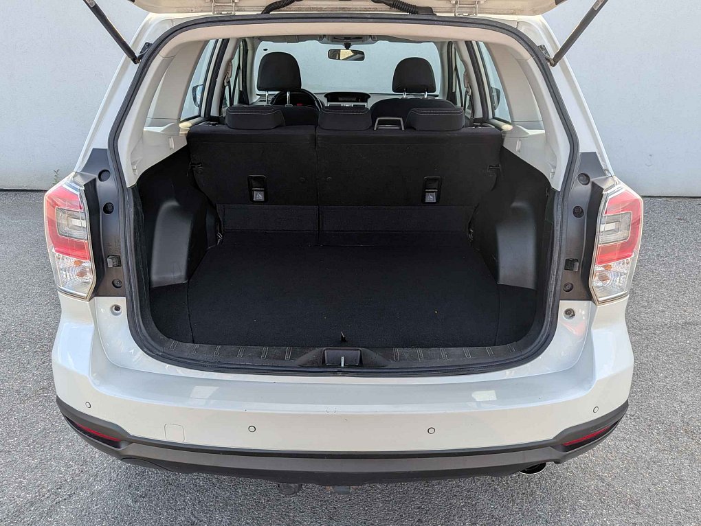 Subaru Forester 2.0i  4x4
