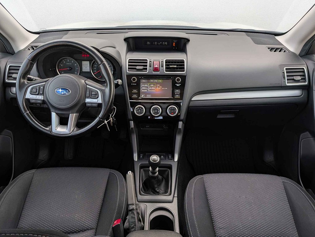 Subaru Forester 2.0i  4x4