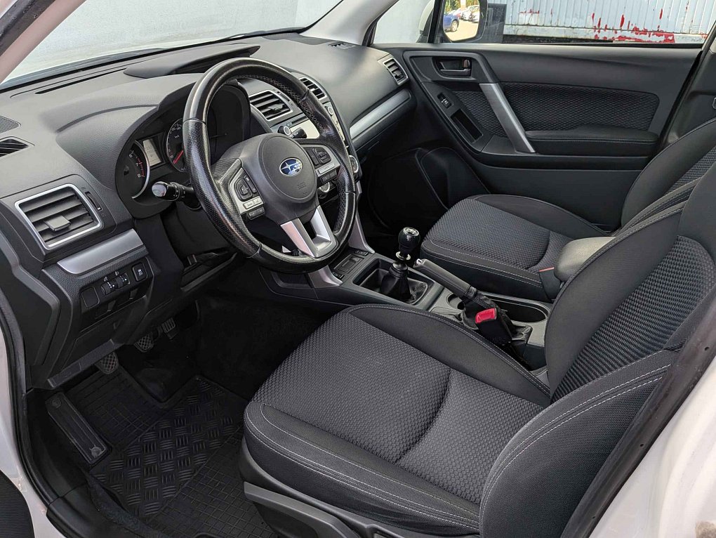 Subaru Forester 2.0i  4x4