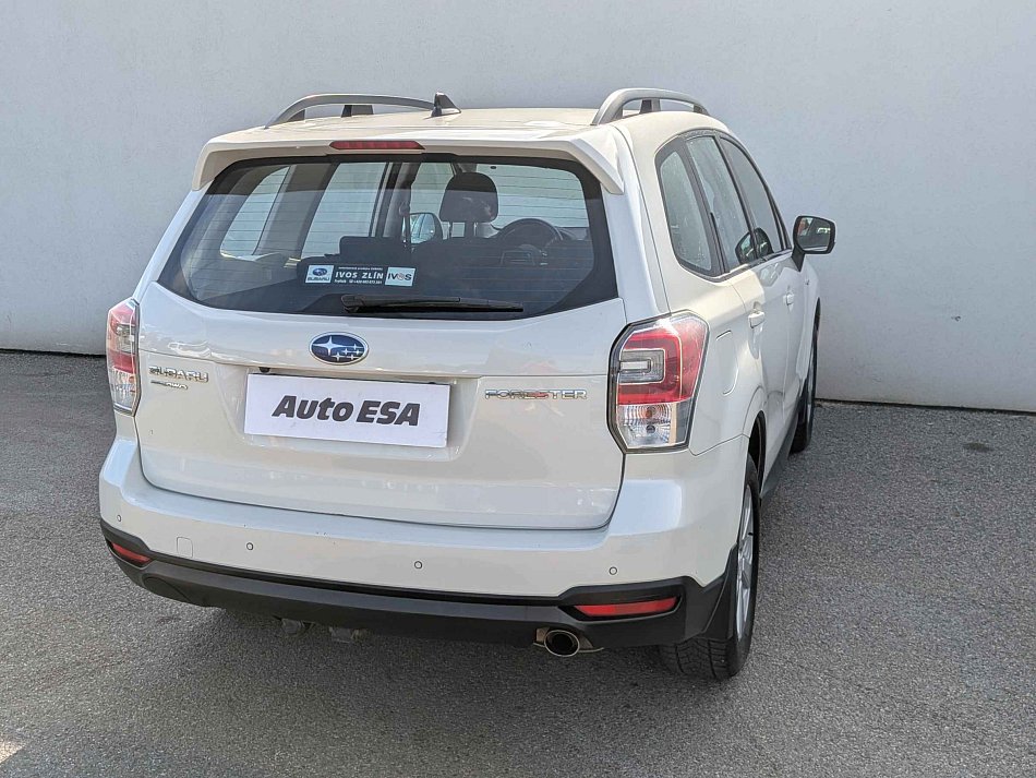 Subaru Forester 2.0i  4x4