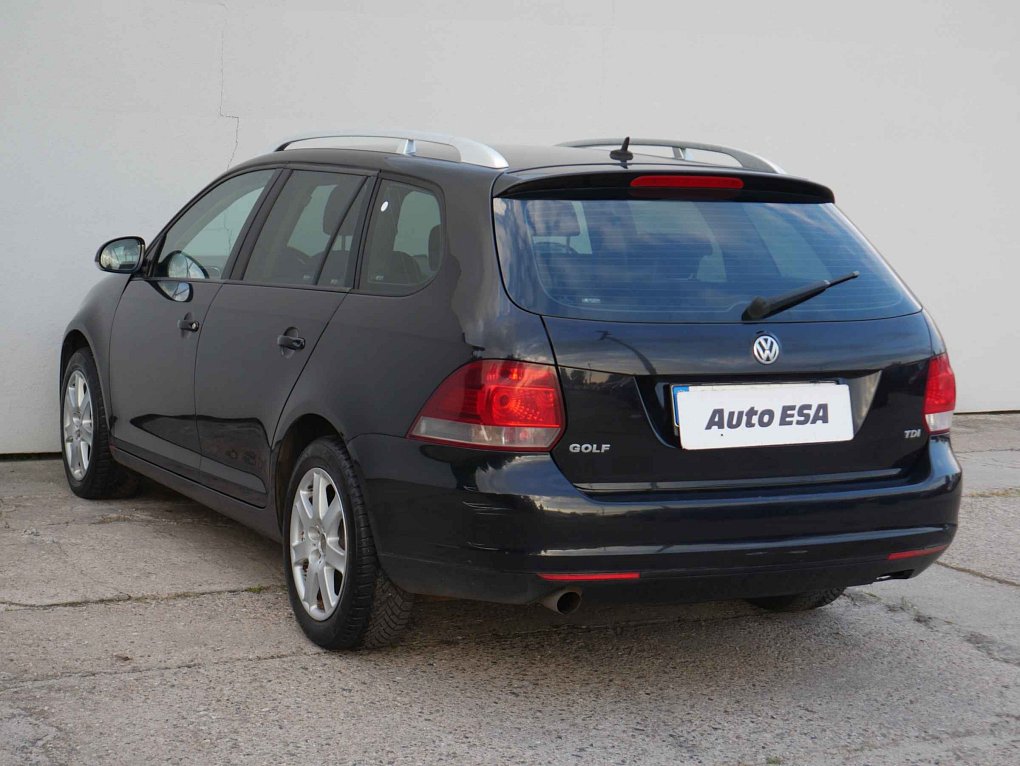 Volkswagen Golf 1.6 TDi 