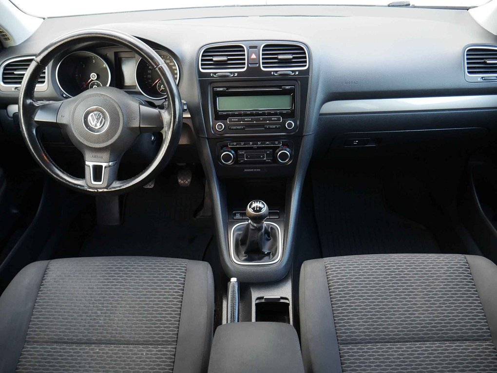Volkswagen Golf 1.6 TDi 