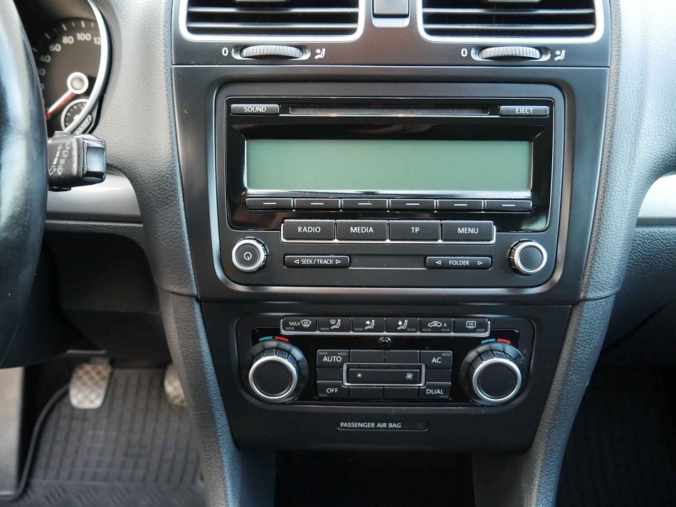 Volkswagen Golf 1.6 TDi 