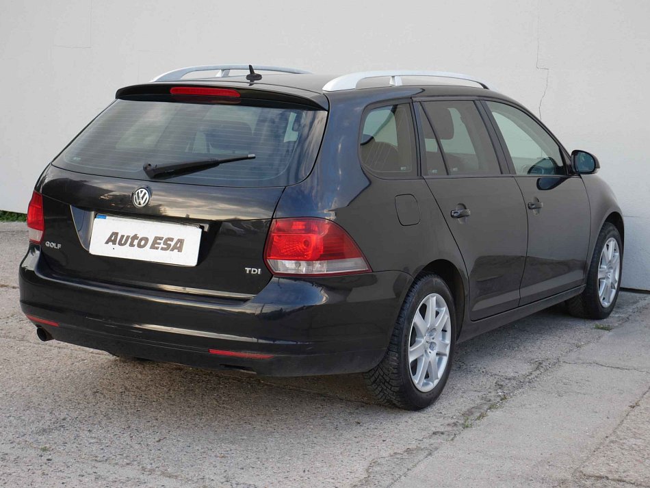 Volkswagen Golf 1.6 TDi 