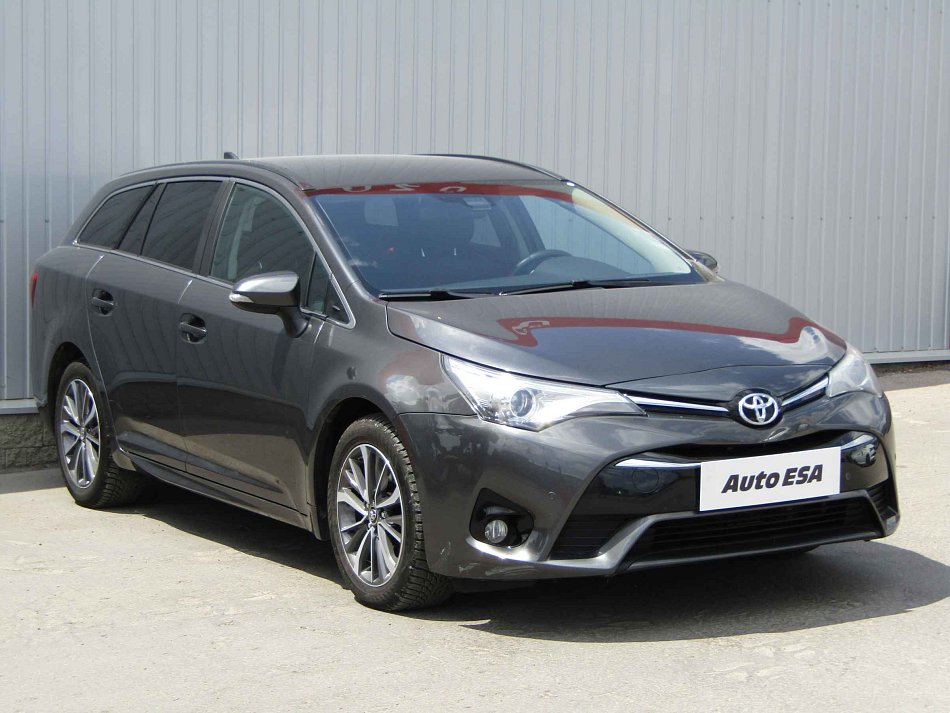 Toyota Avensis 2.0 D 