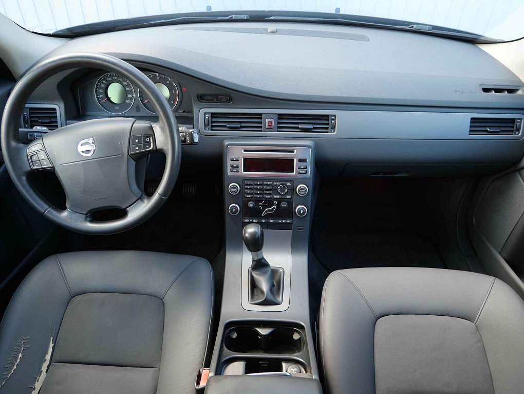Volvo V70 2.5 