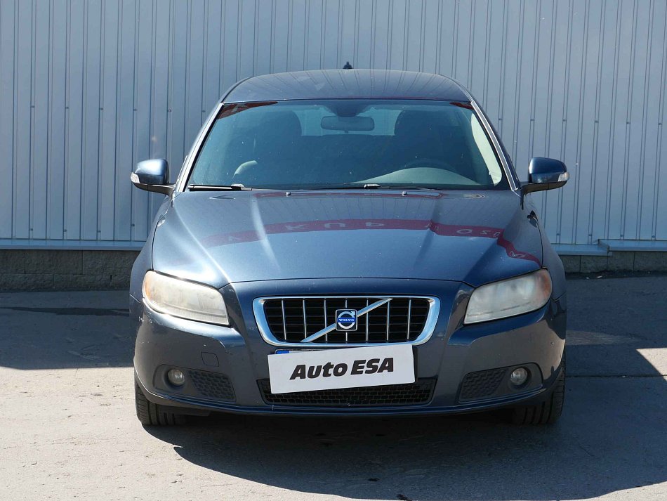 Volvo V70 2.5 