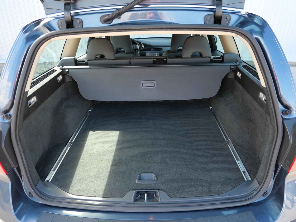 Volvo V70 2.5 