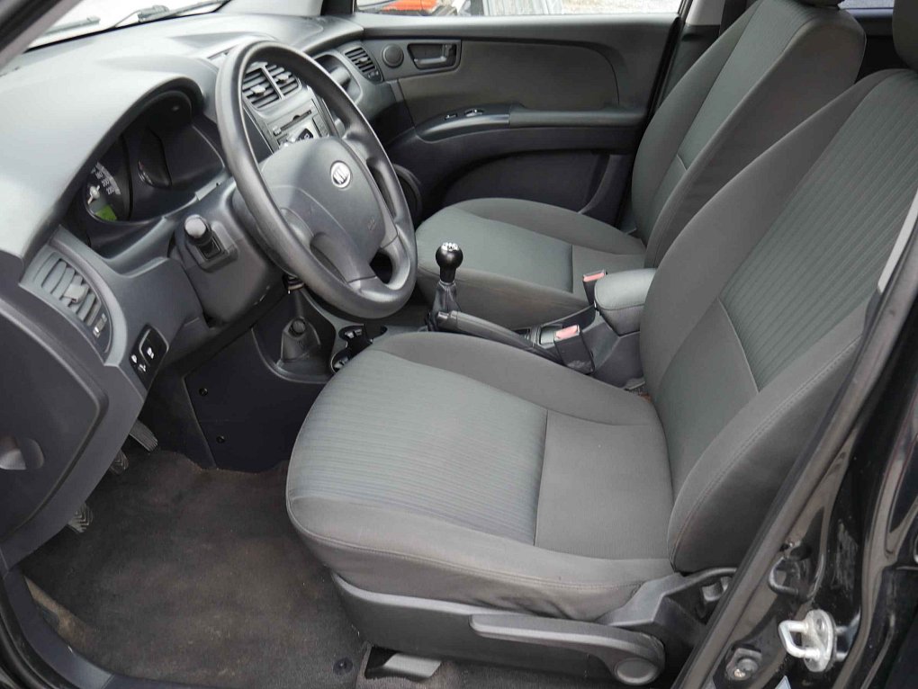 Kia Sportage 2.0i 