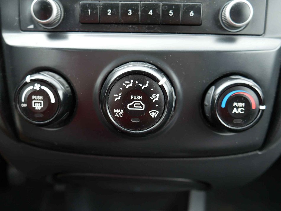 Kia Sportage 2.0i 