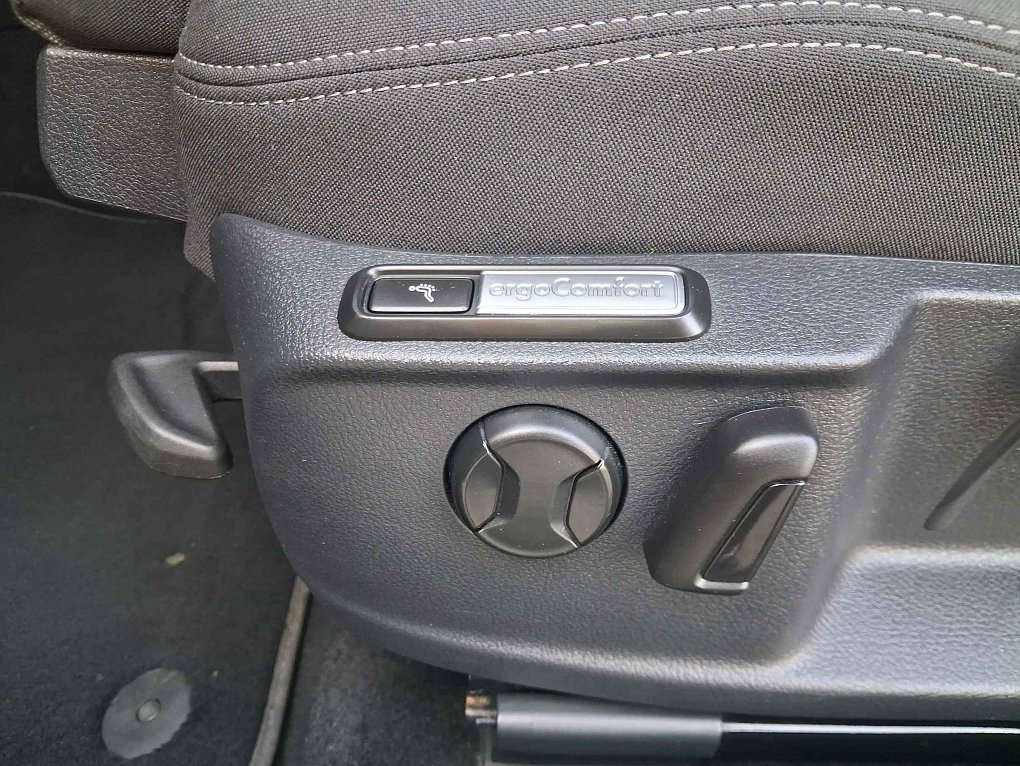 Volkswagen Passat 1.5TSI Business