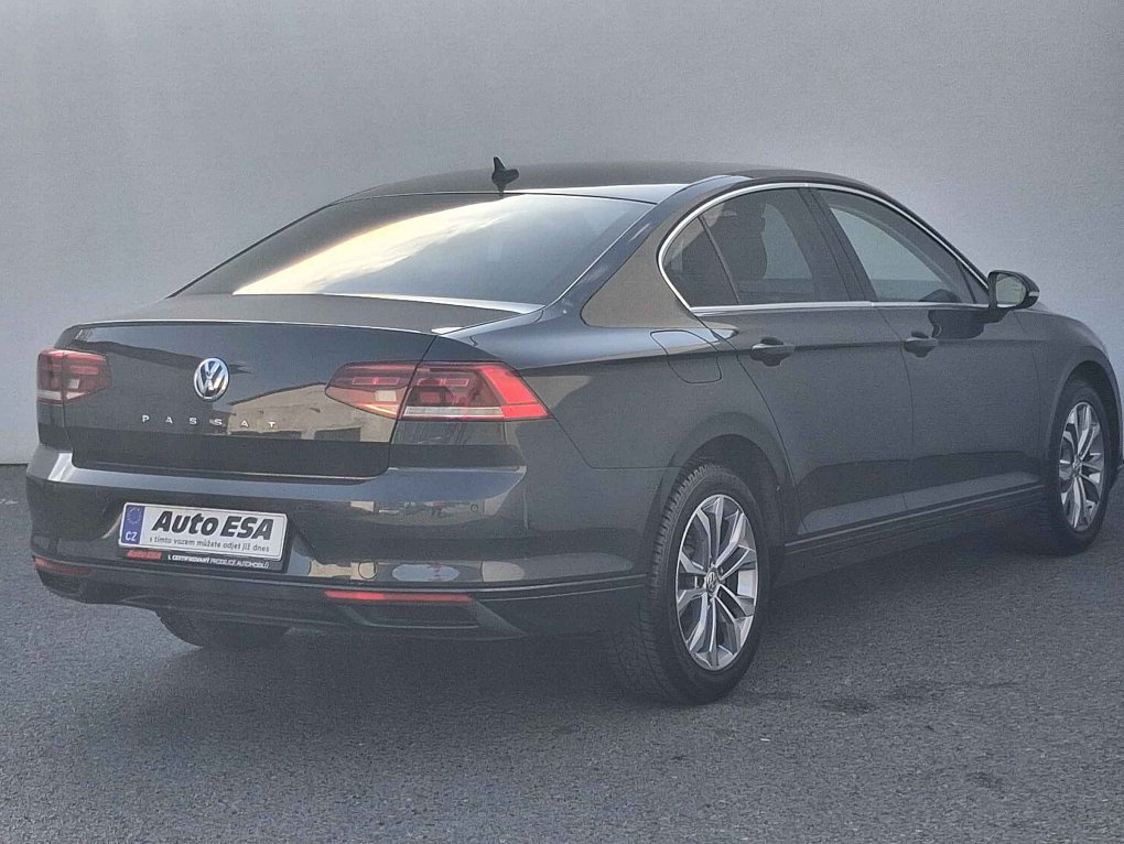 Volkswagen Passat 1.5TSI Business