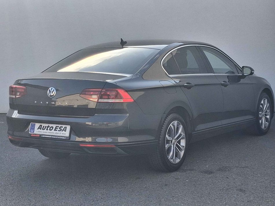 Volkswagen Passat 1.5TSI Business