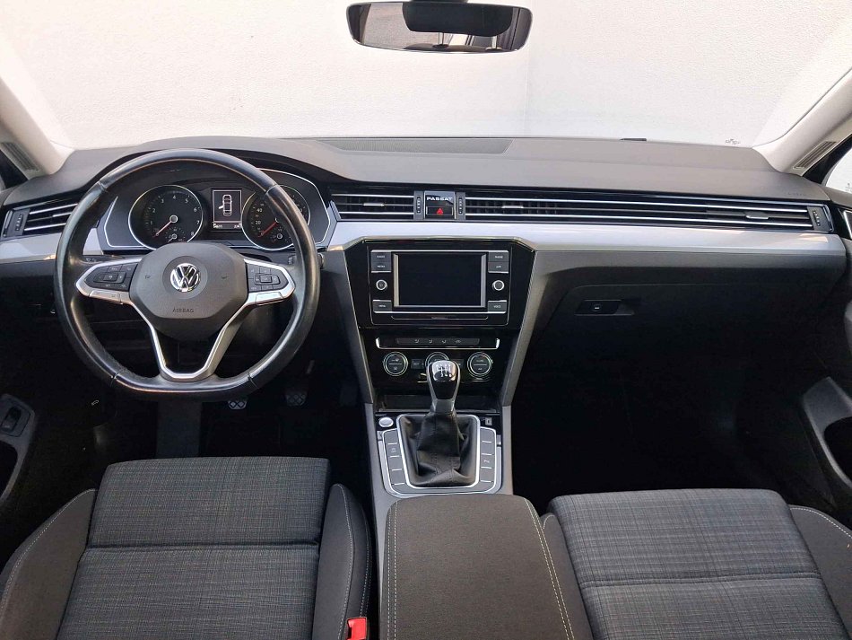 Volkswagen Passat 1.5TSI Business