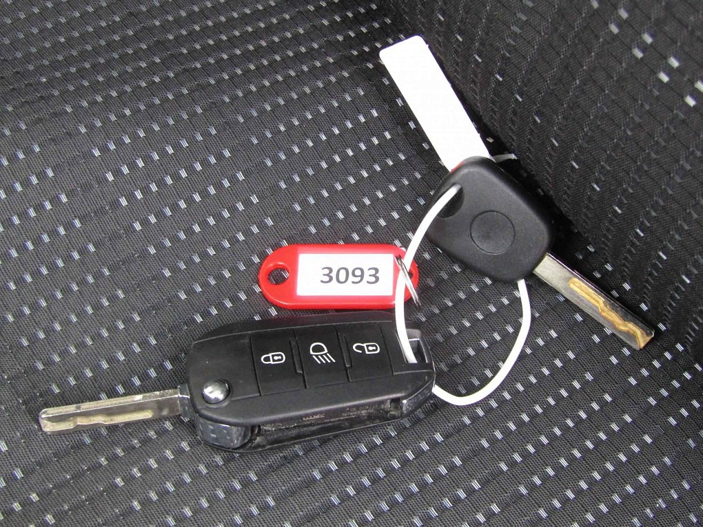 Peugeot 2008 1.5HDi 