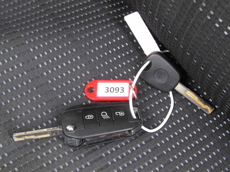 Peugeot 2008 1.5HDi 