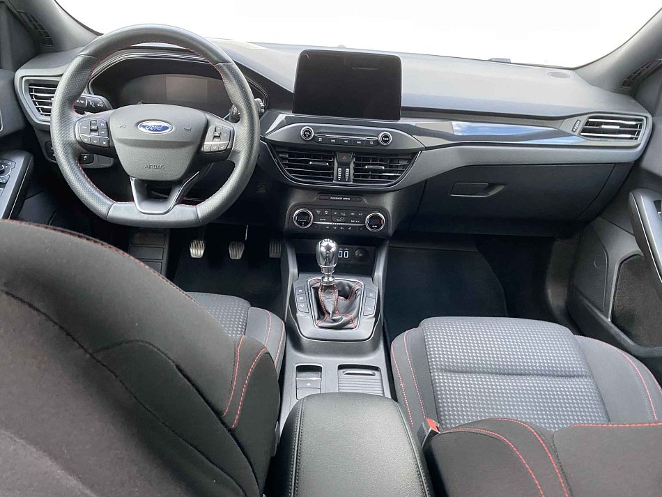 Ford Focus 1.0 EB ST-Line