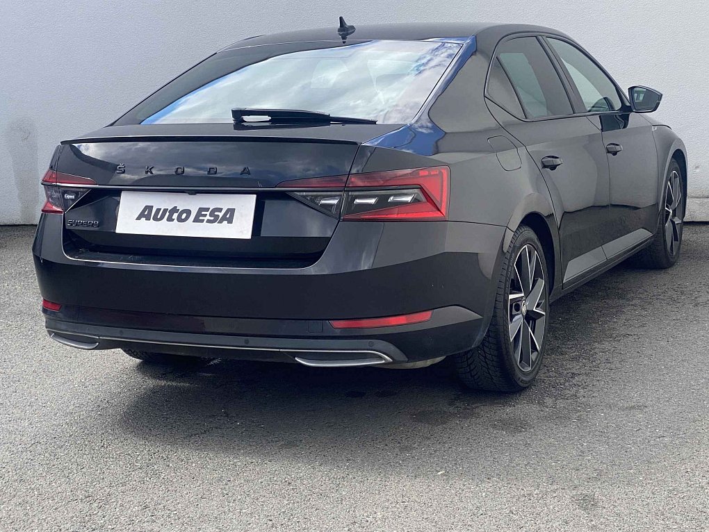 Škoda Superb III 2.0 TSi SportLine