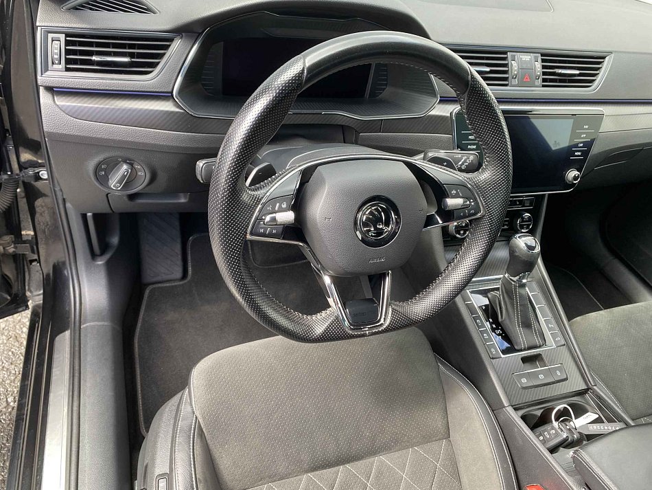 Škoda Superb III 2.0 TSi SportLine