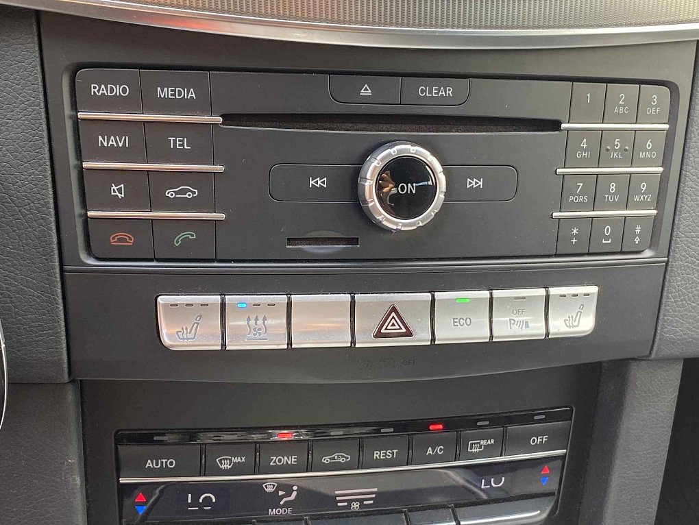 Mercedes-Benz Třída E 3.0 CDi Avantgarde E350 4matic