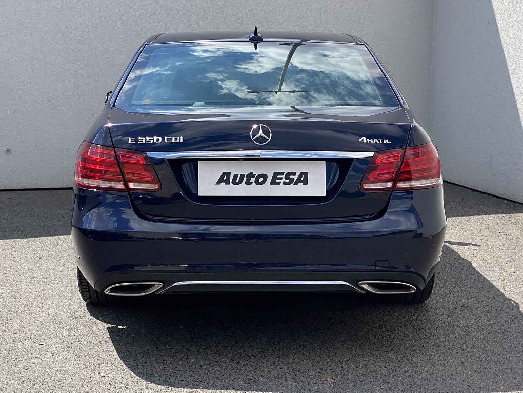 Mercedes-Benz Třída E 3.0 CDi Avantgarde E350 4matic