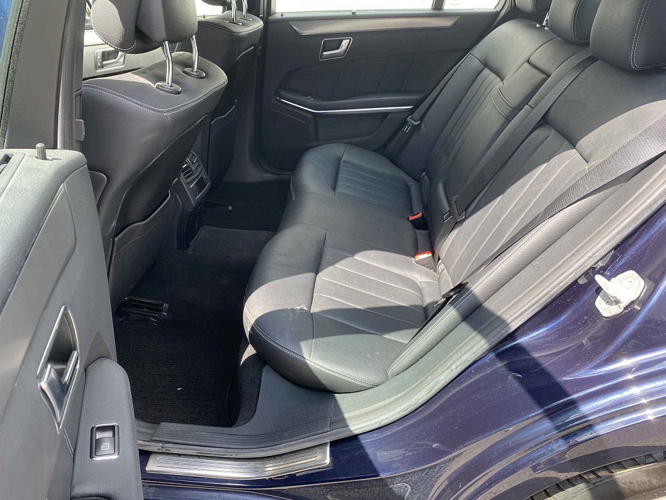 Mercedes-Benz Třída E 3.0 CDi Avantgarde E350 4matic
