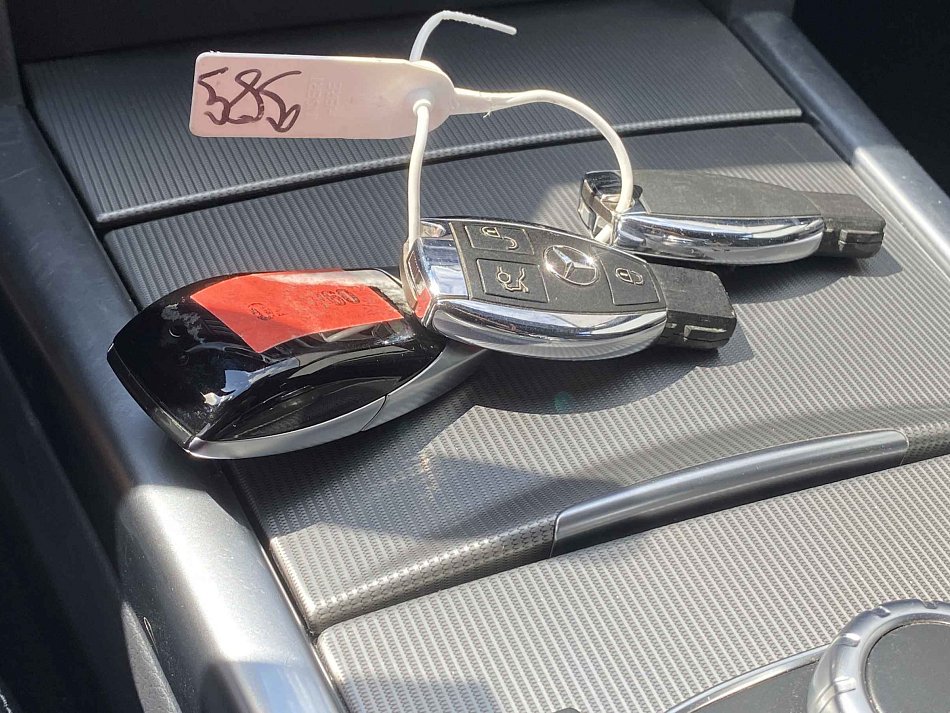Mercedes-Benz Třída E 3.0 CDi Avantgarde E350 4matic