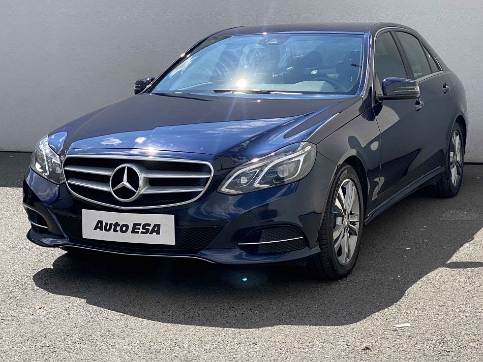 Mercedes-Benz Třída E 3.0 CDi Avantgarde E350 4matic