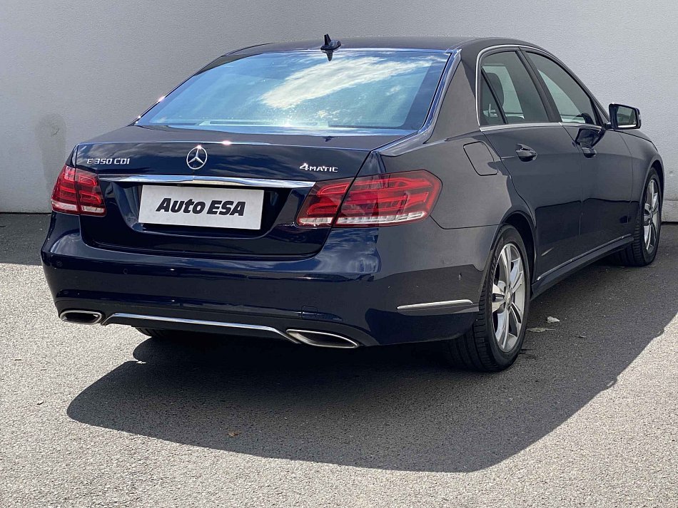 Mercedes-Benz Třída E 3.0 CDi Avantgarde E350 4matic