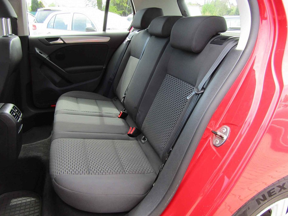 Volkswagen Golf 1.4i 