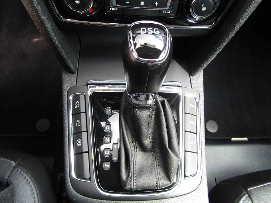 Škoda Superb II 2.0 TDi Elegance