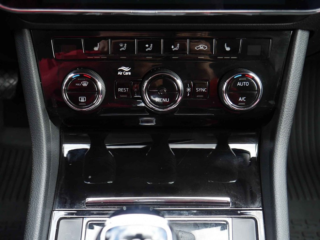 Škoda Superb III 2.0 TDi Style 4x4