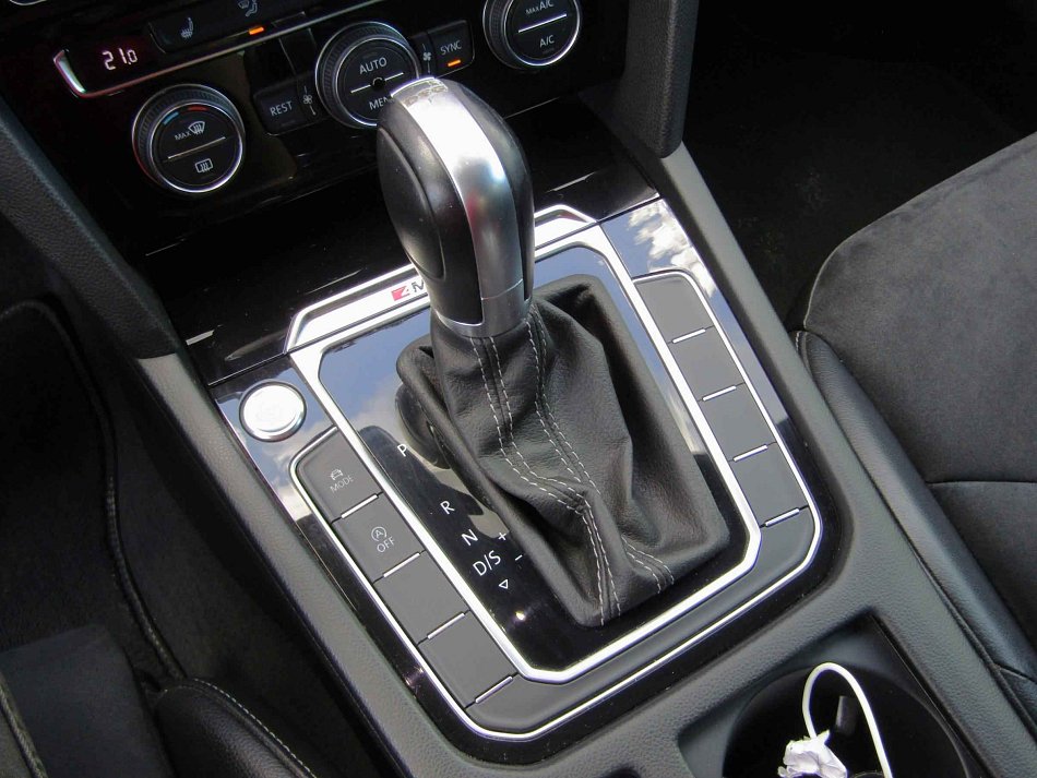Volkswagen Arteon 2.0 TDi R-Line 4x4