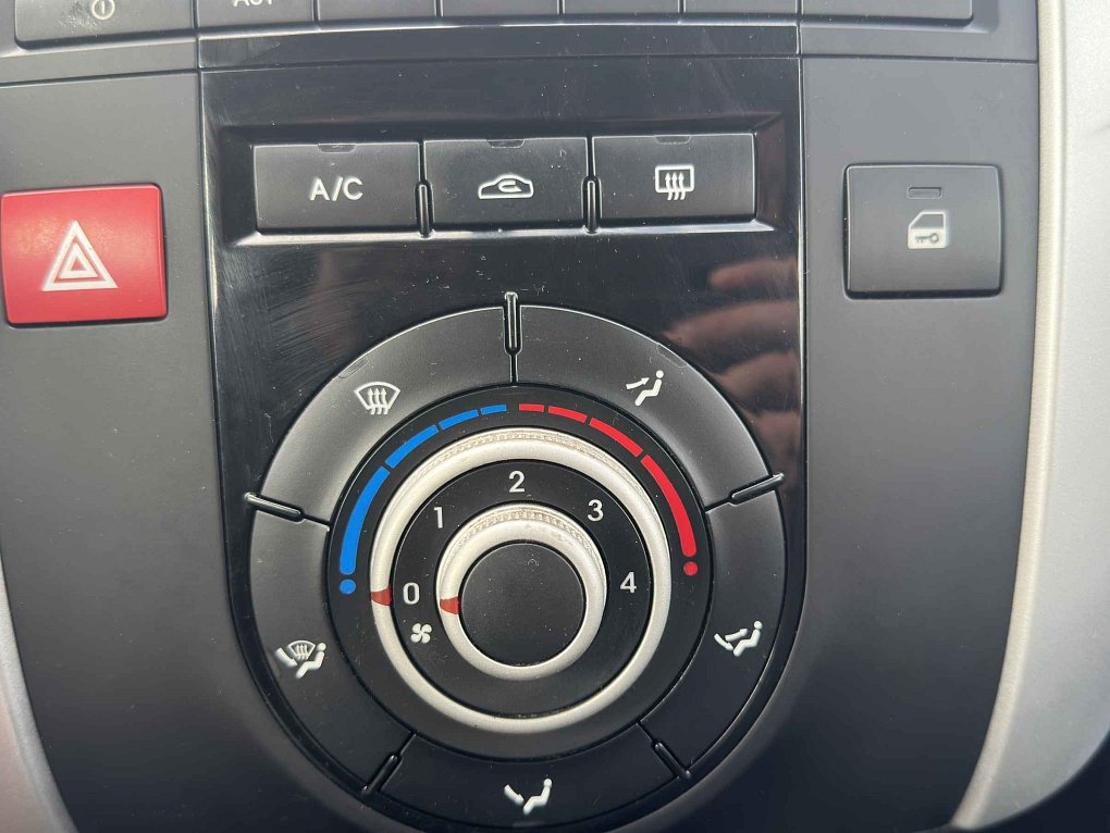 Kia Venga 1.4i 