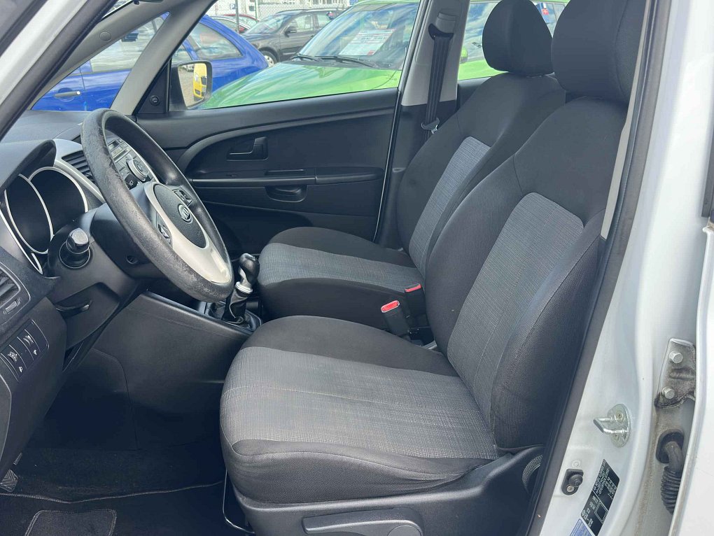 Kia Venga 1.4i 