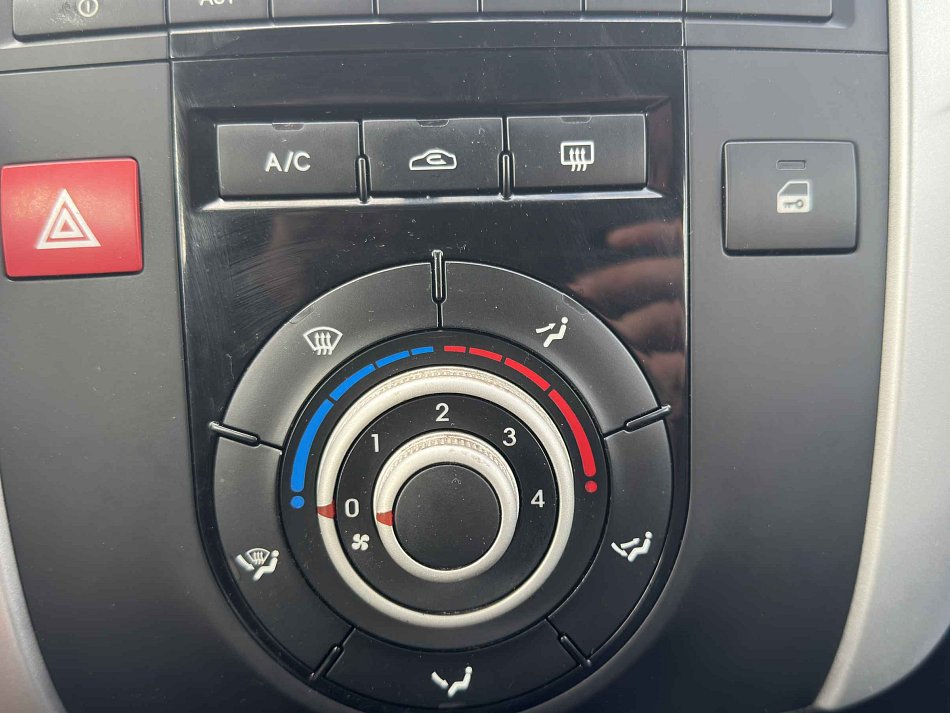 Kia Venga 1.4i 