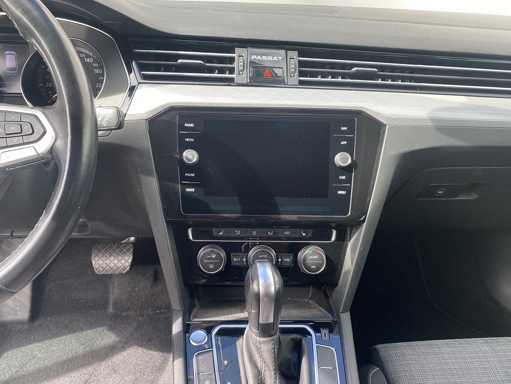 Volkswagen Passat 2.0 TDi Business