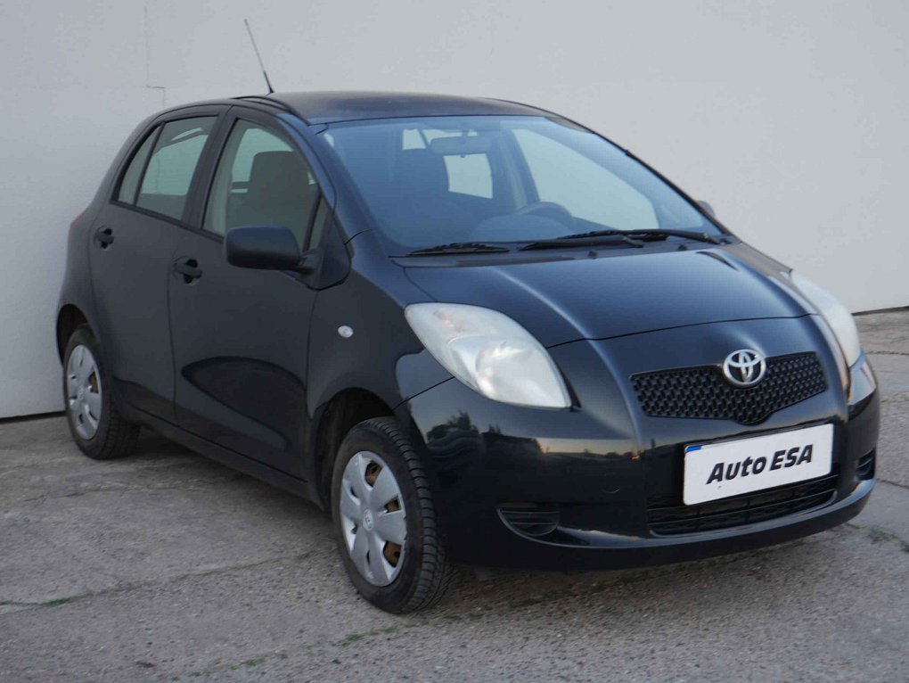 Toyota Yaris 1.0 i 
